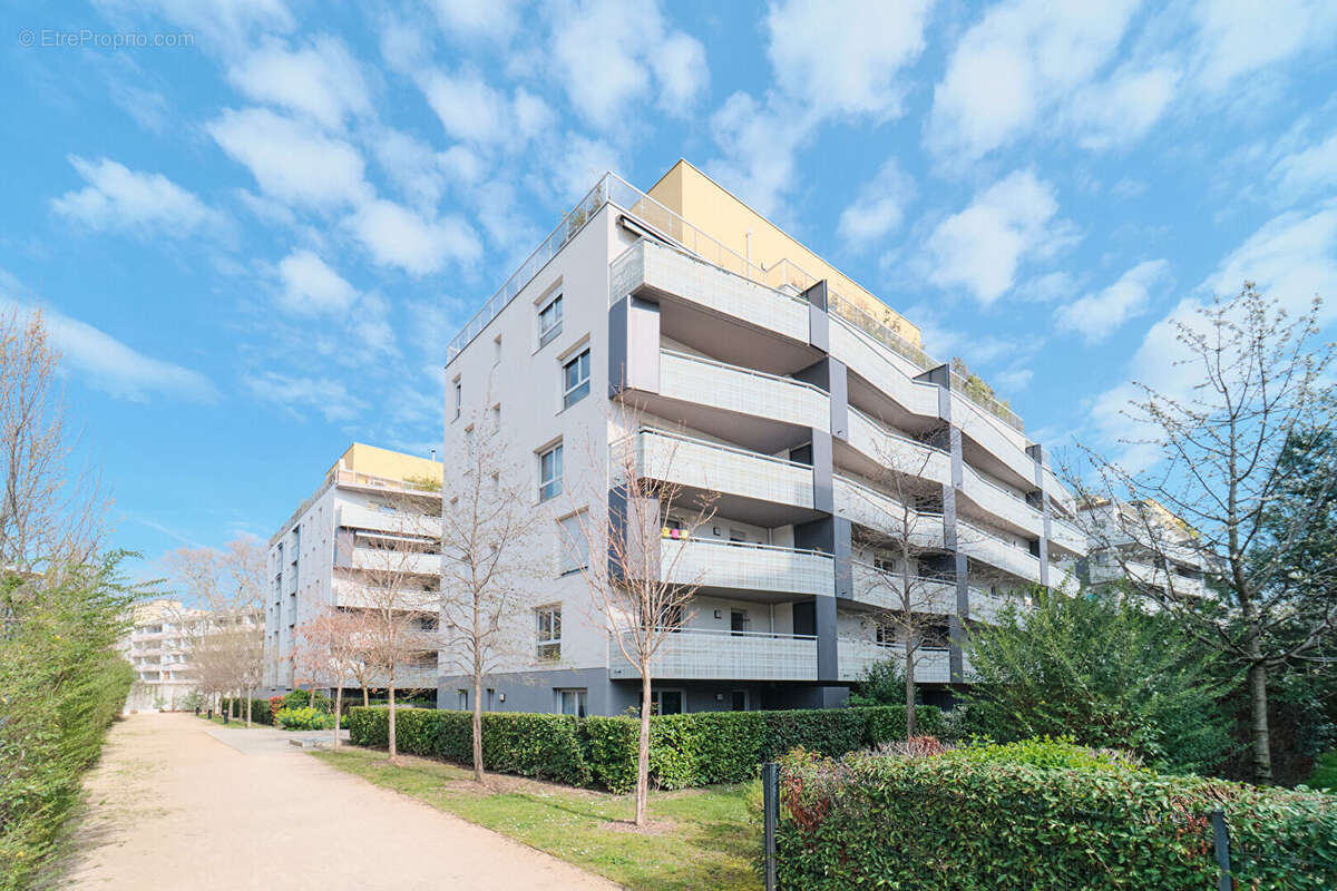 Appartement à LYON-8E