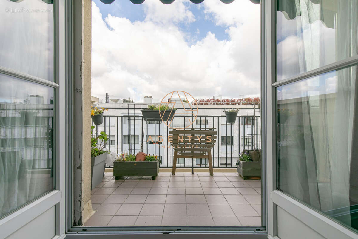 Appartement à SAINT-MAUR-DES-FOSSES