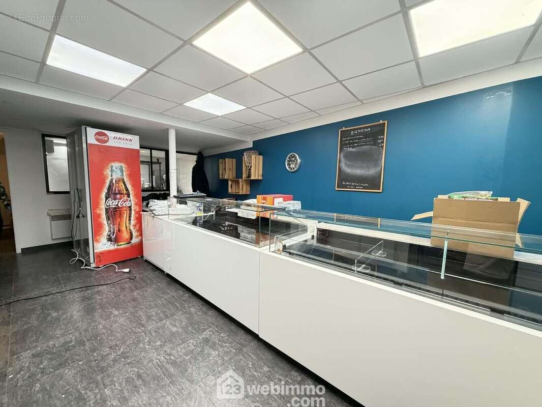 Une pièce principale de 27 m² - Commerce à LAON