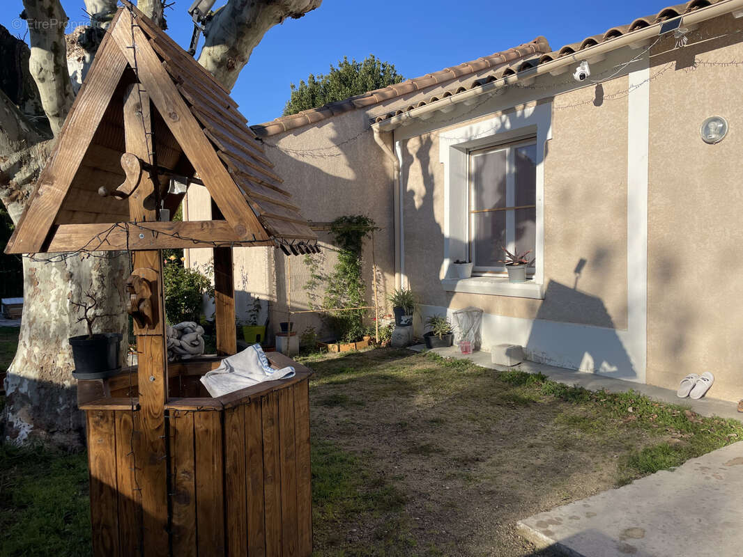 Maison à LE PONTET