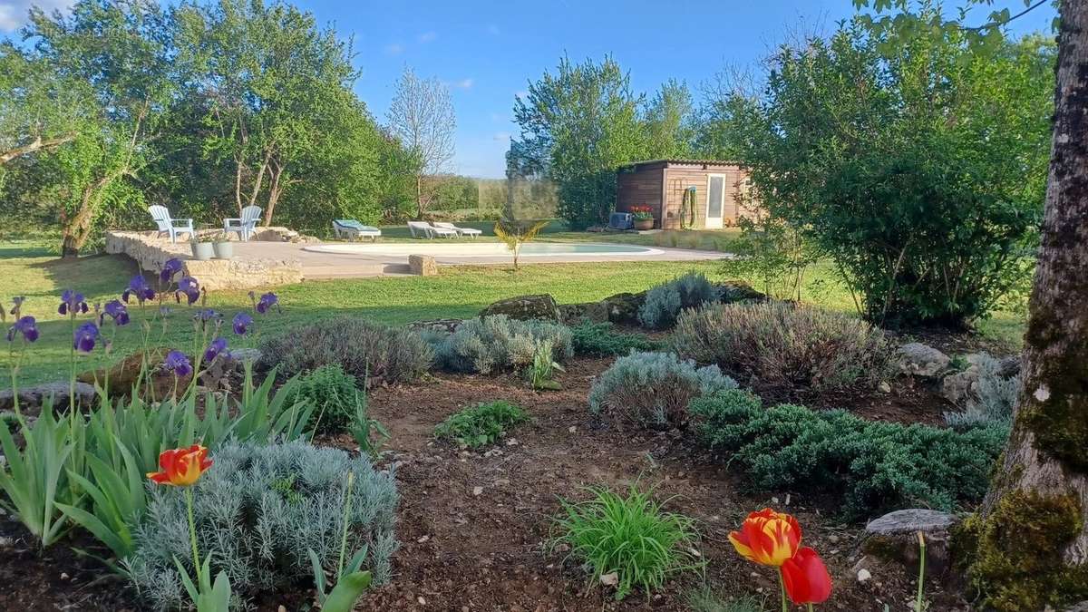 Maison à PUY-L&#039;EVEQUE