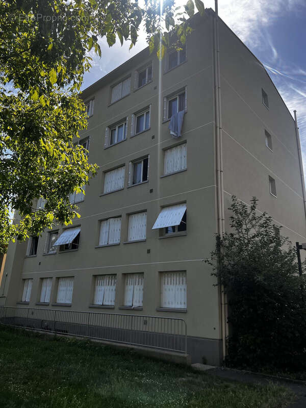 Appartement 56 m² à Saint-Maur-Des-Fosses  - photo 9