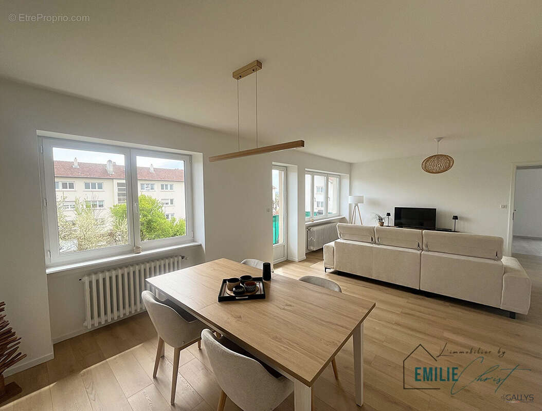 Appartement à BOUSSE