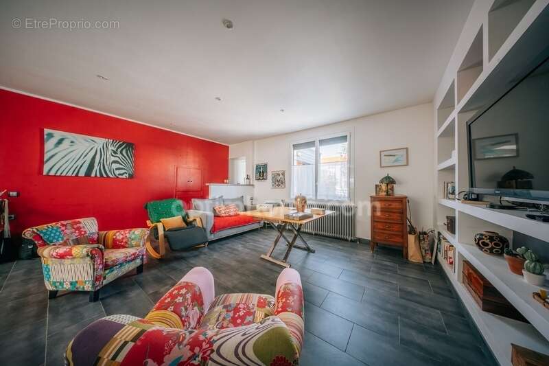 Maison à vendre 6 pièces LA ROCHELLE (17) - photo 9