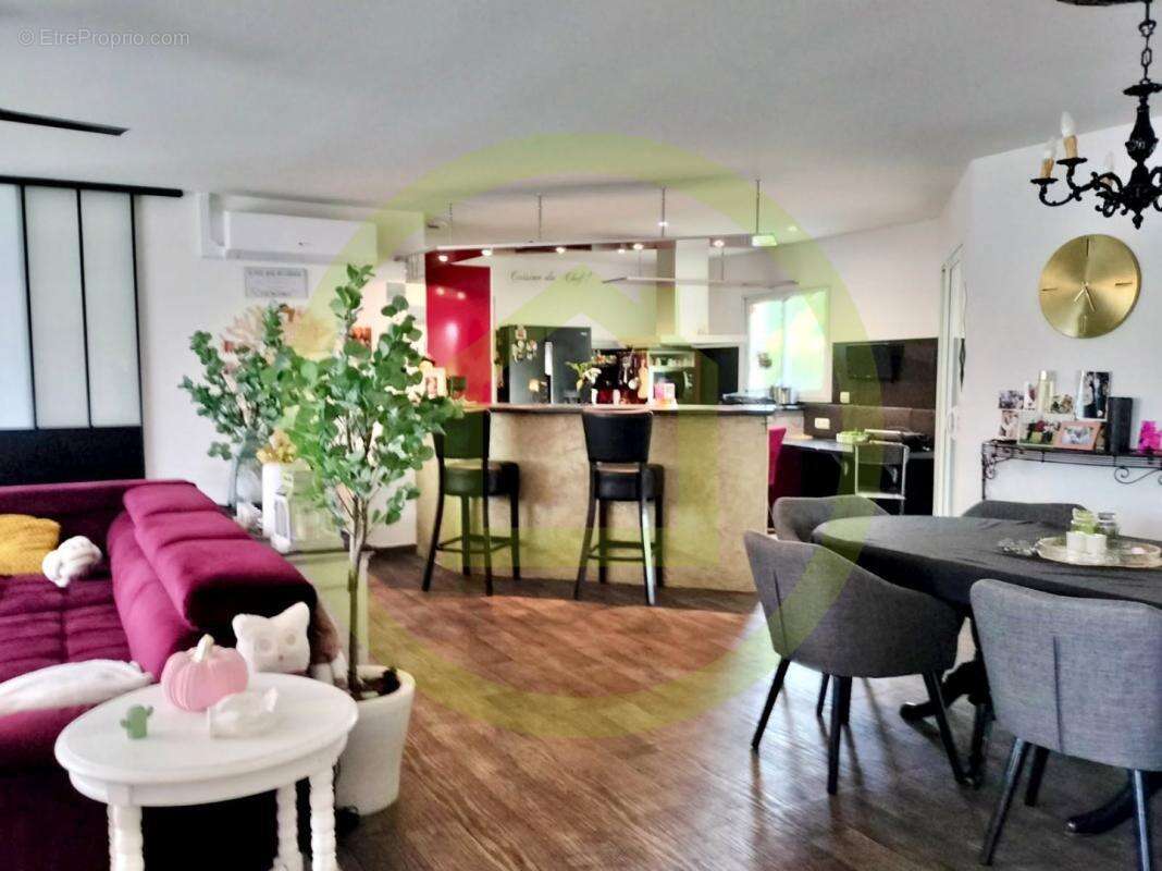 Maison à MATHA
