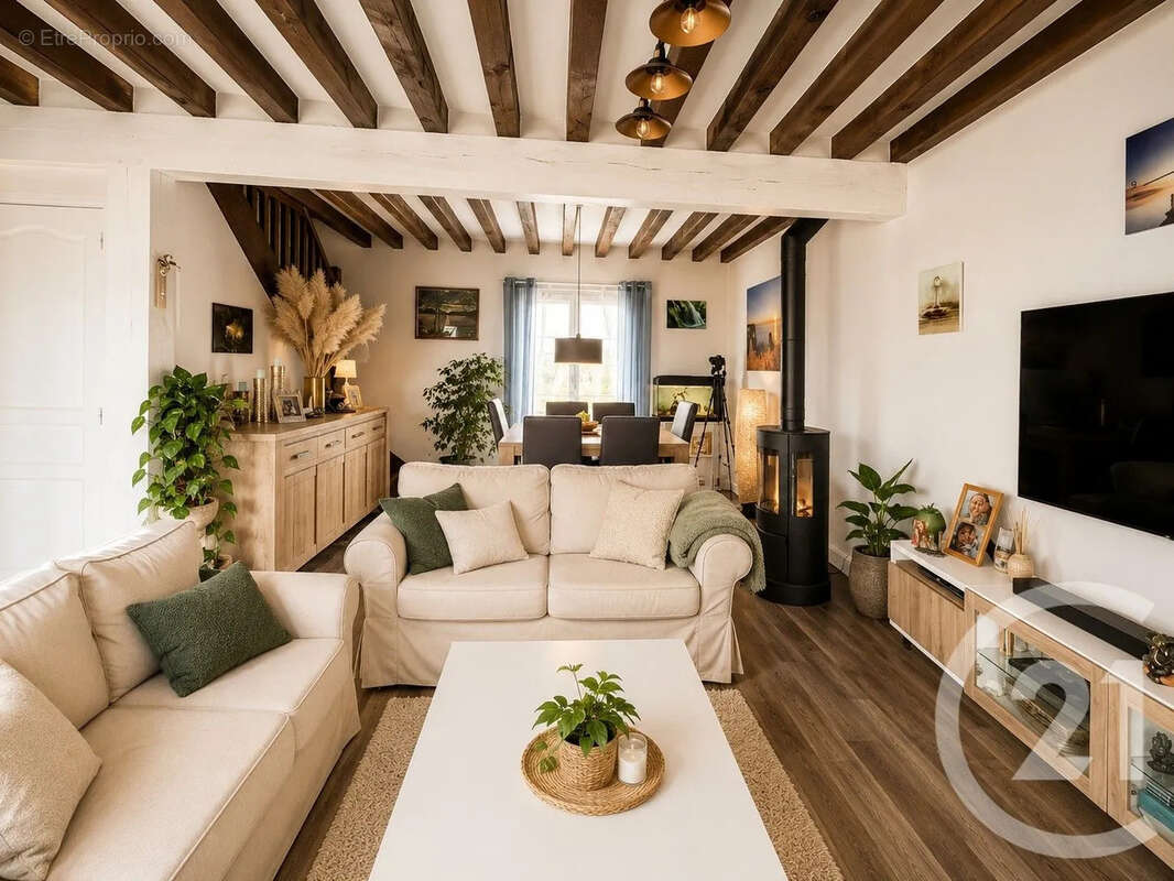 Maison à SAINT-MARCEL