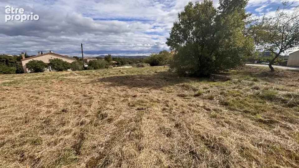 Terrain 1852 m² à Courry  - photo 2
