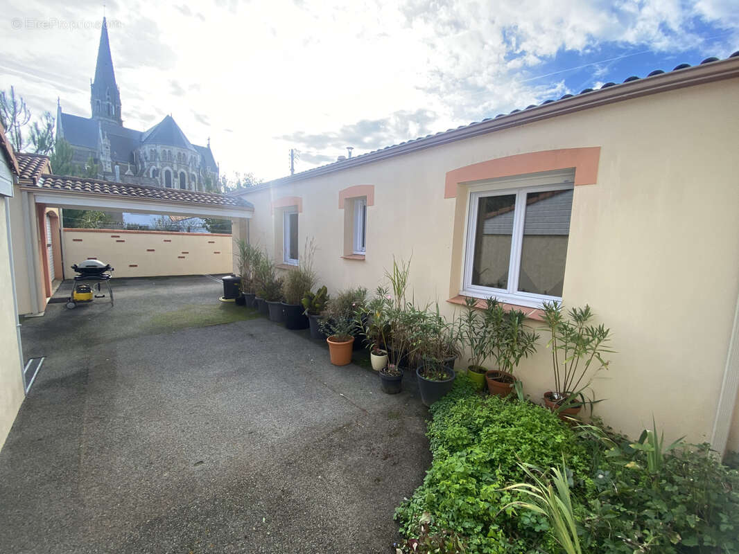 Maison à SAINTE-PAZANNE