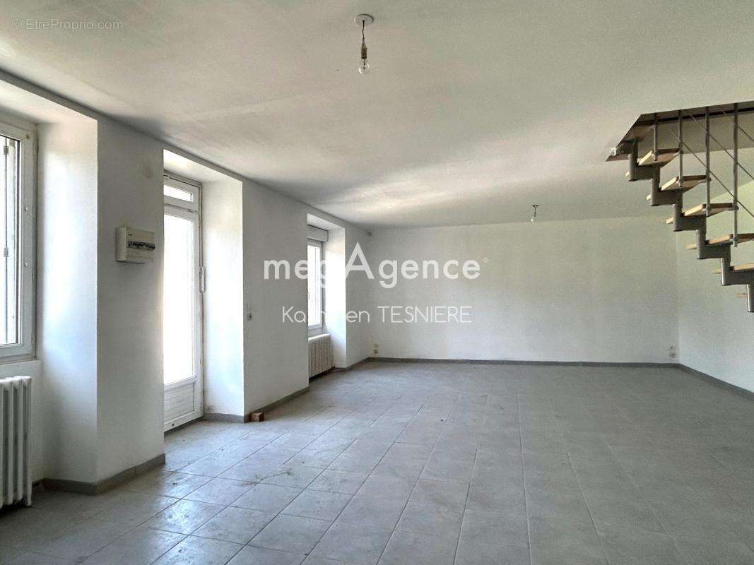 Maison mitoyenne avec 3 chambres - photo 3