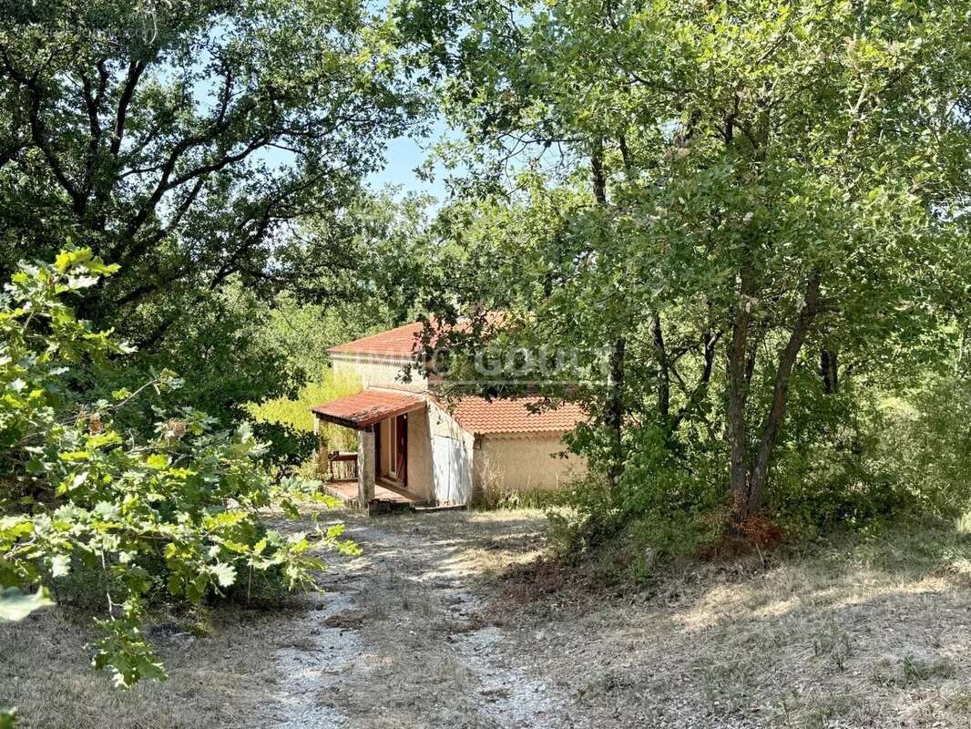 À vendre à  Goult - photo 5