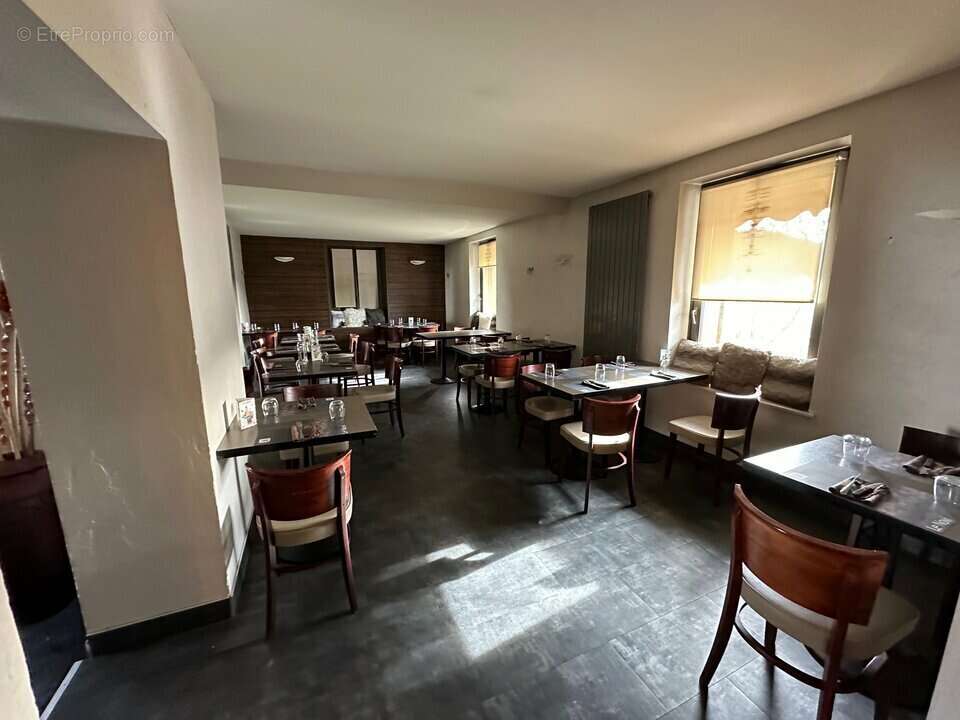 Commerce à SAINT-NABORD