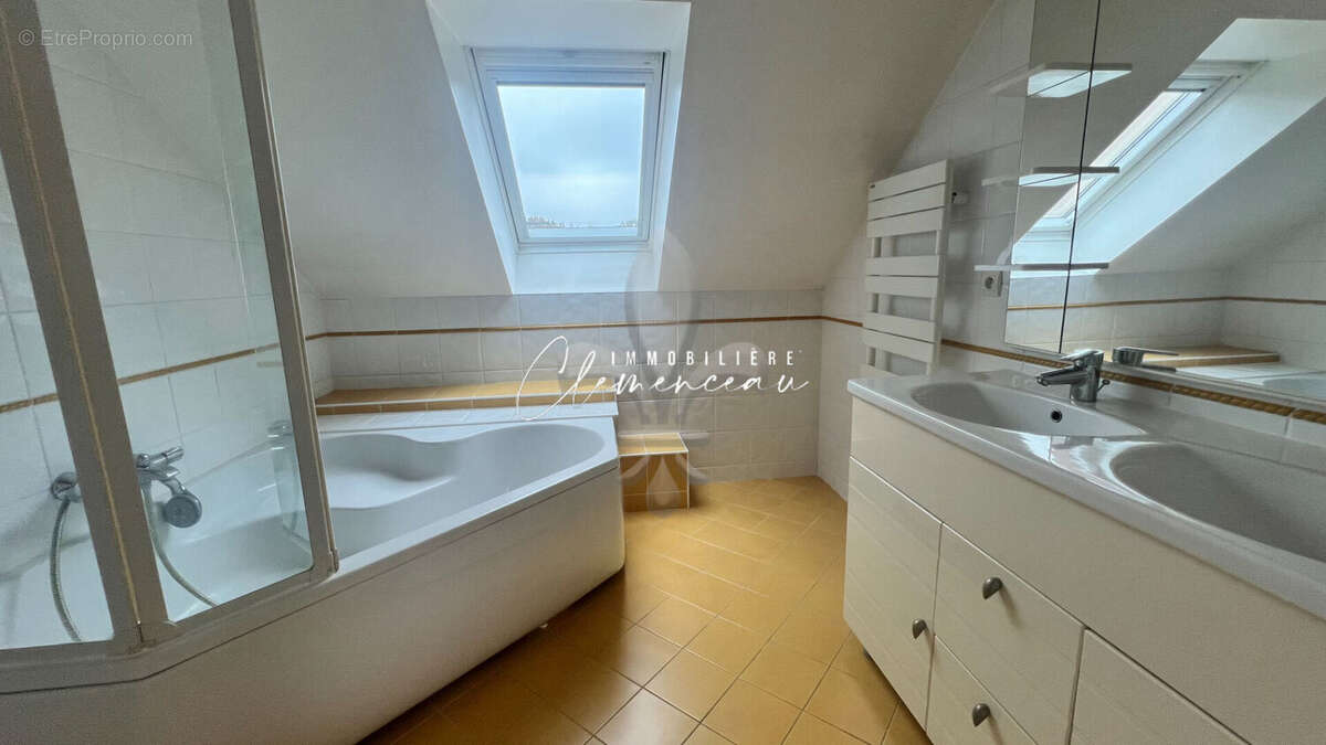 Maison à VERNEUIL-SUR-SEINE