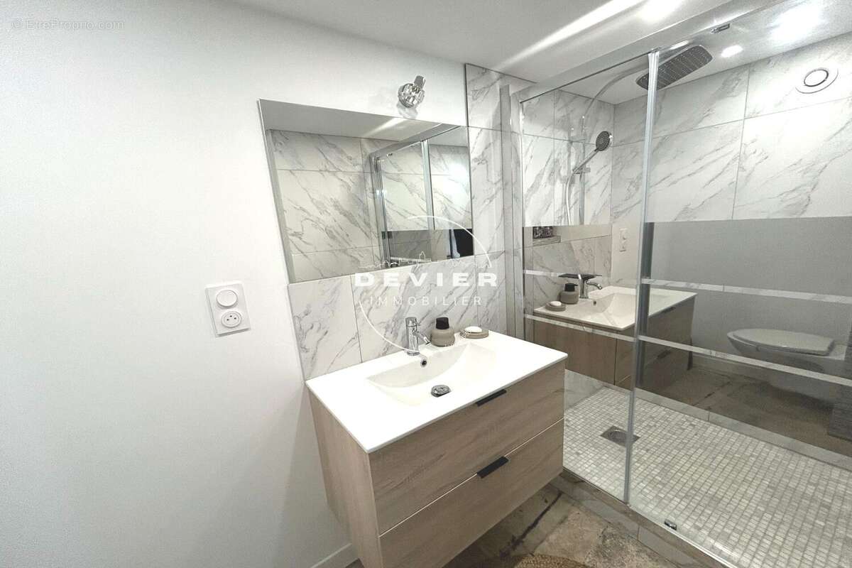 Maison à SAINT-LAURENT-D&#039;AIGOUZE