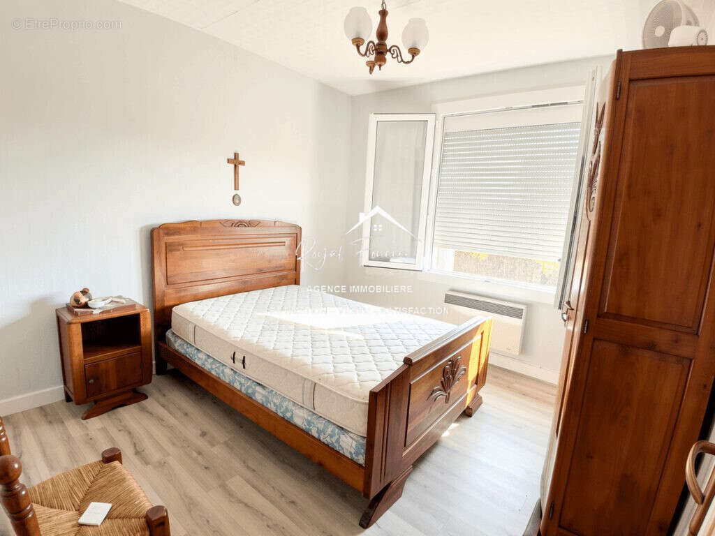 Chambre 1 - Maison à LES ORMES