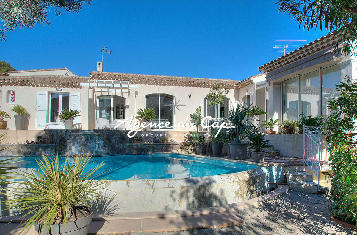 Maison à FREJUS