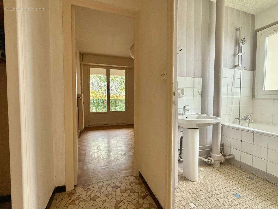 Appartement à CHENOVE