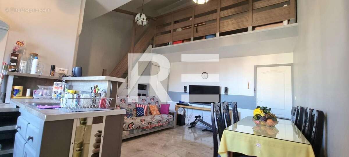 Appartement à LUNEL