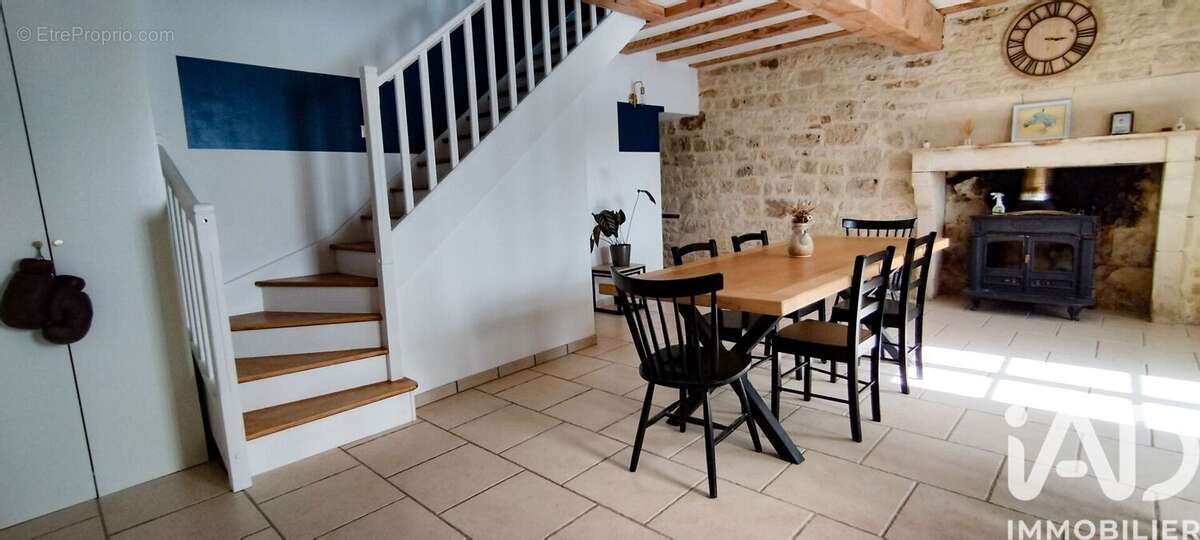 Maison 152 m² à Cherbonnieres  - photo 4
