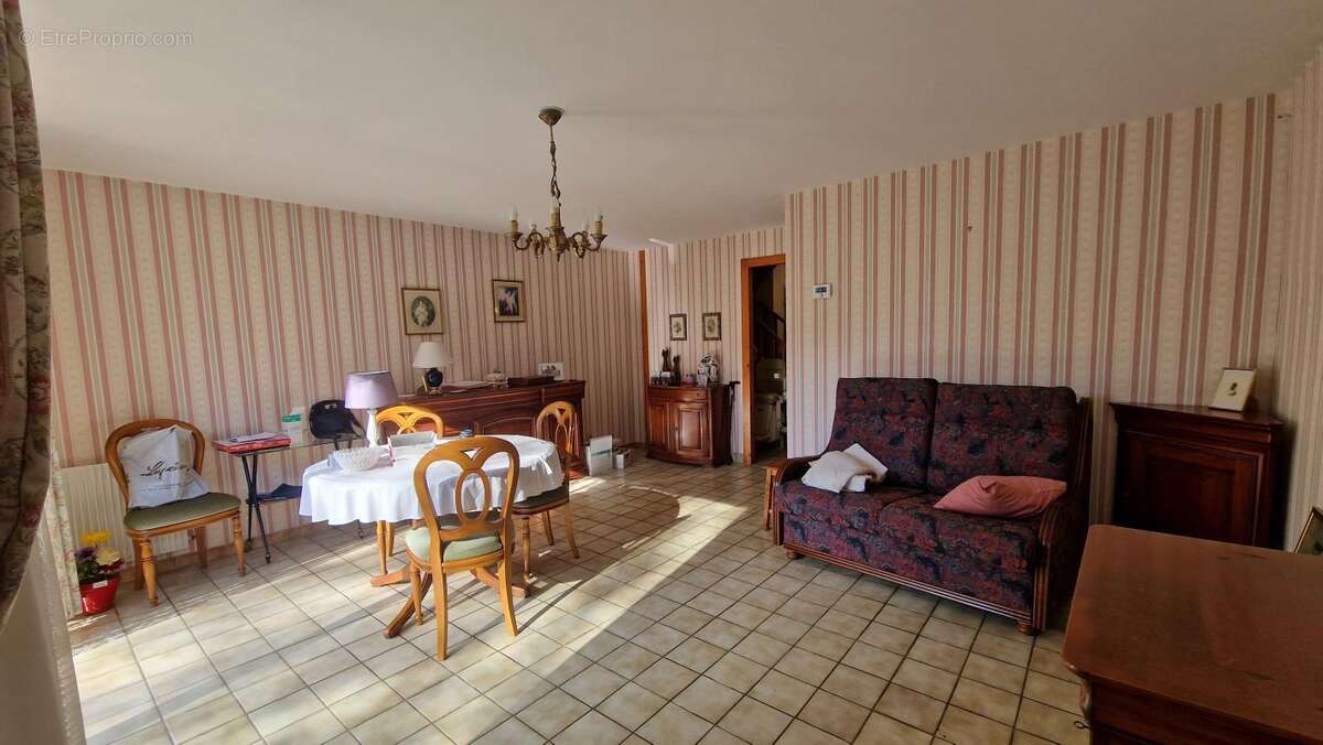 Maison à NEUILLY-PLAISANCE