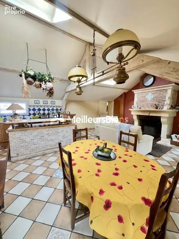 Ensemble immobilier à Montlhéry 370 m² 12 pièces et locaux commerciaux - photo 6