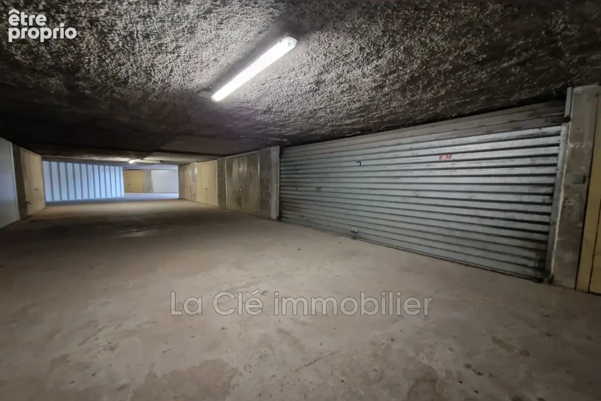 Parking 11 m² à Le Grau-Du-Roi  - photo 2