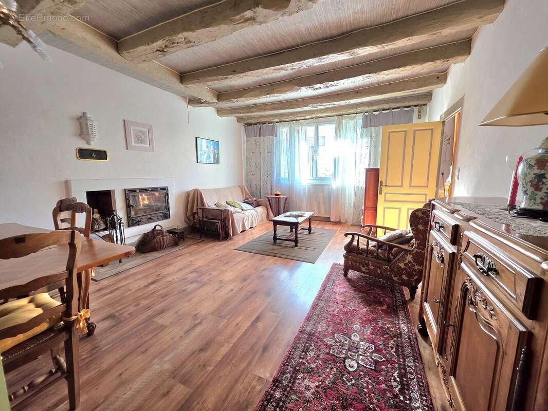 Maison à MONPAZIER