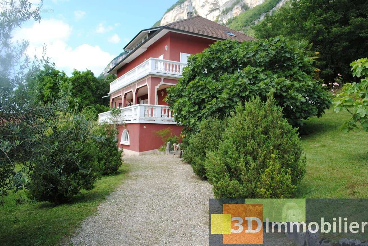 Maison à CHINDRIEUX