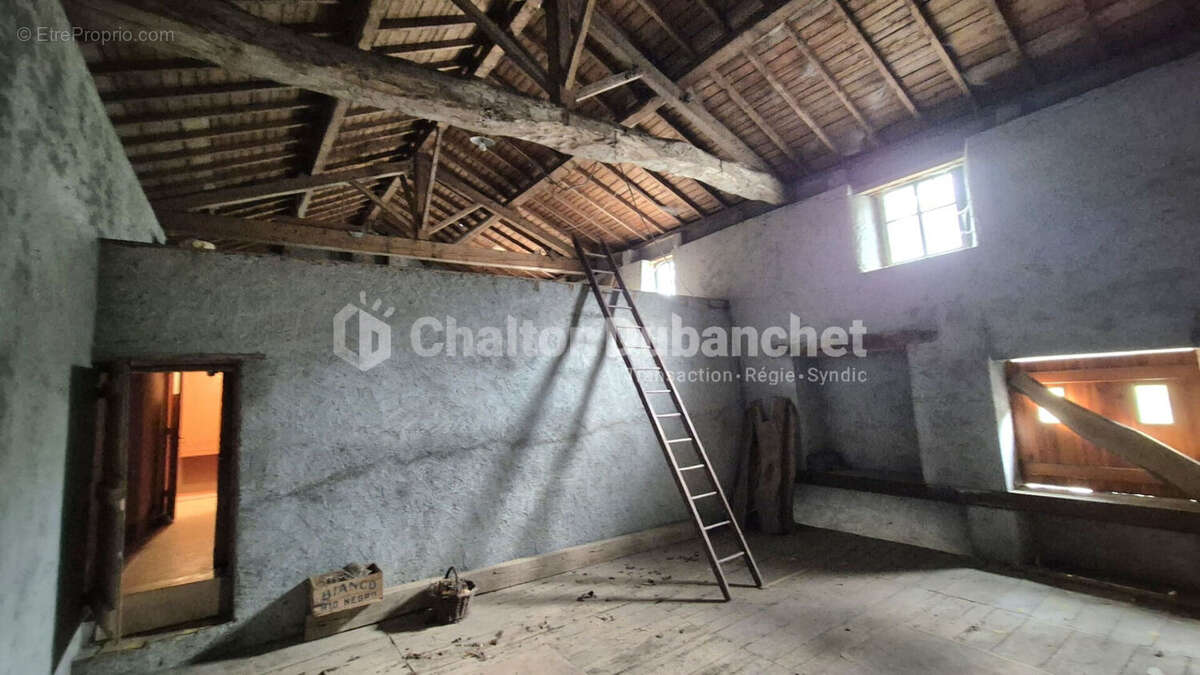 Maison à NOIRETABLE