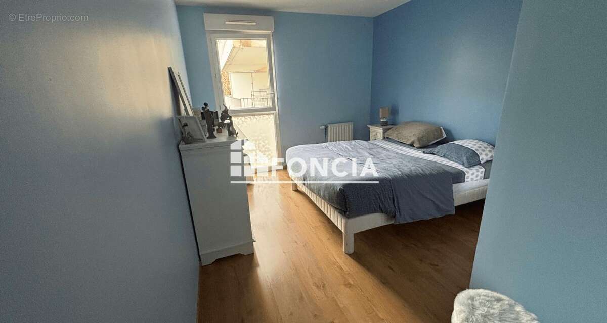 Appartement à DECINES-CHARPIEU