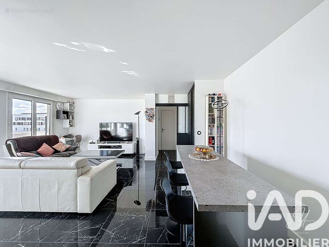 Photo 1 - Appartement à MONTROUGE