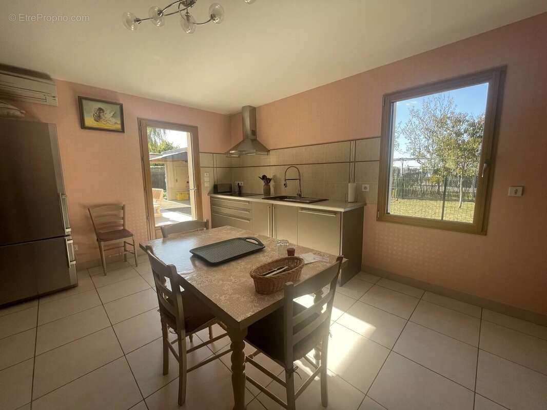 Maison à MONTREUIL-BELLAY