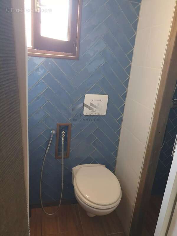 Appartement dans un immeuble en pierre au centre de Monaccia-d'Aullène - photo 12