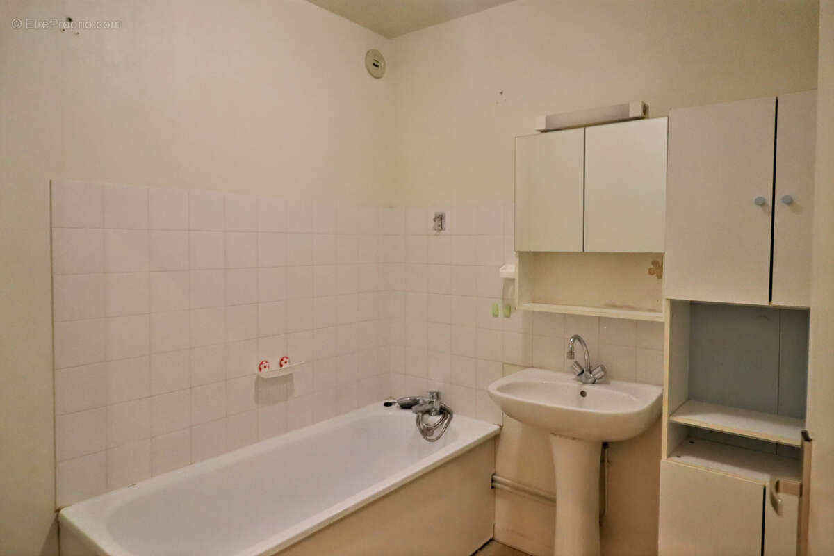 Appartement à SAINTE-SAVINE