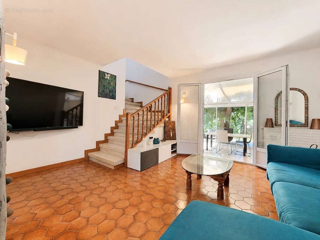 À vendre : maison de 5 pièces de 97 m² à montpellier (34000) - photo 3