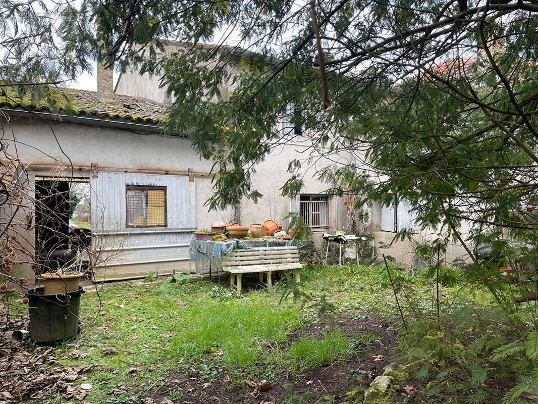 Maison à GENSAC