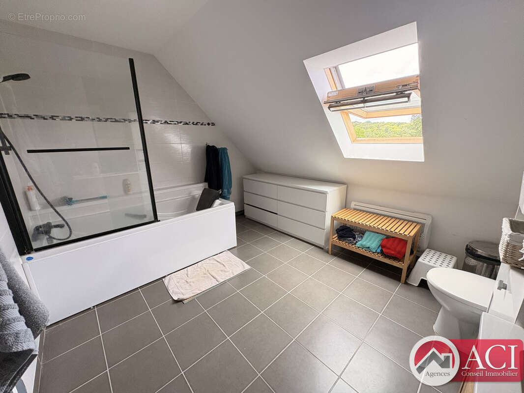 Maison à BORNEL