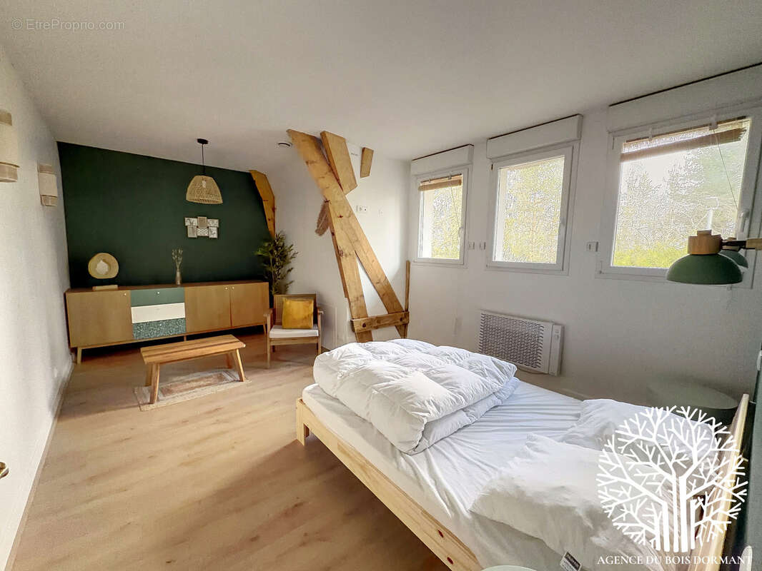 Maison à MORET-SUR-LOING