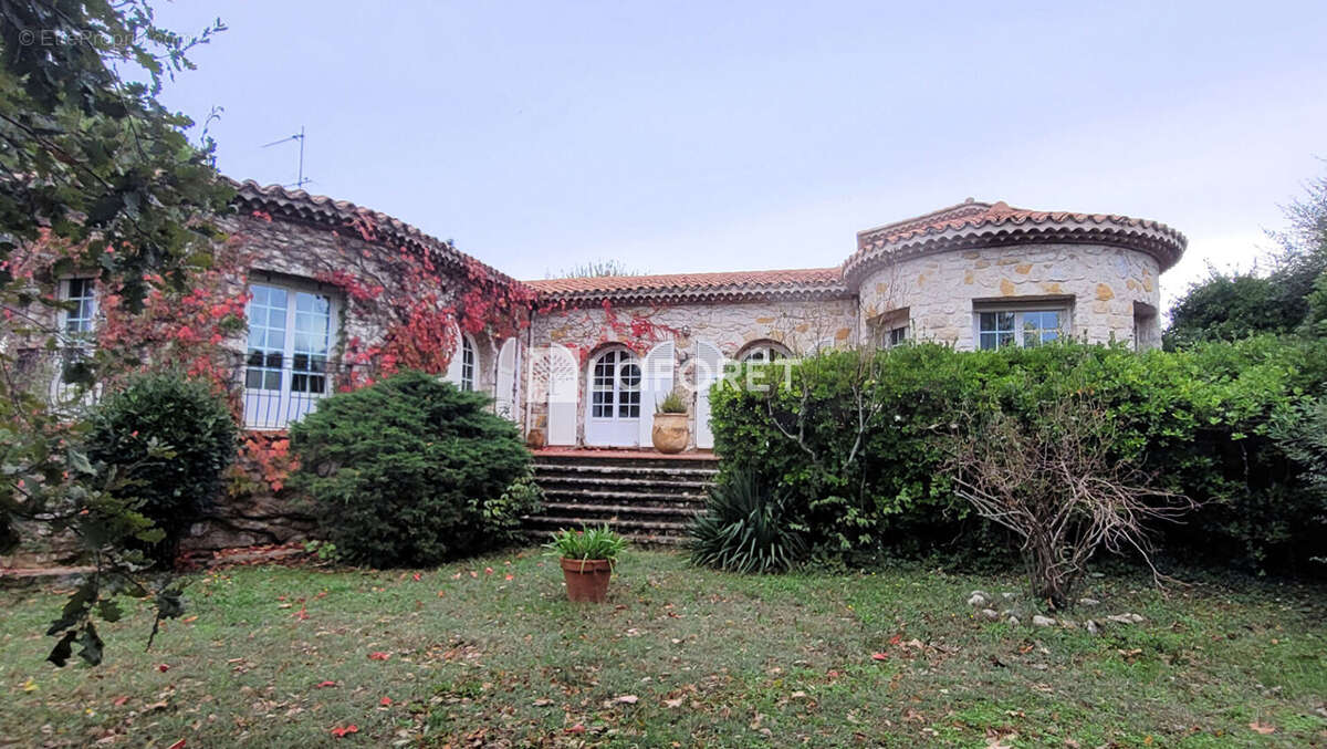Maison à LA GAUDE