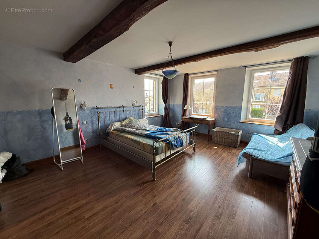 Maison à CHARLEVILLE-MEZIERES