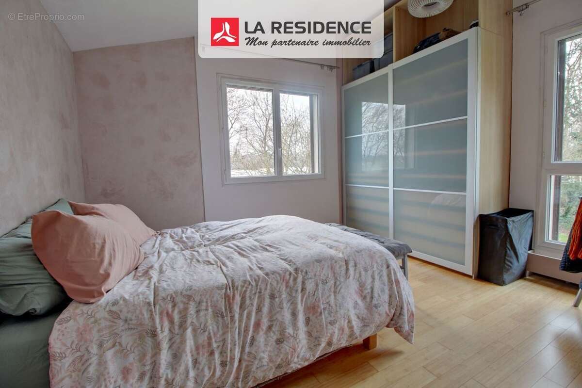 Maison 159 m² à Cergy  - photo 8