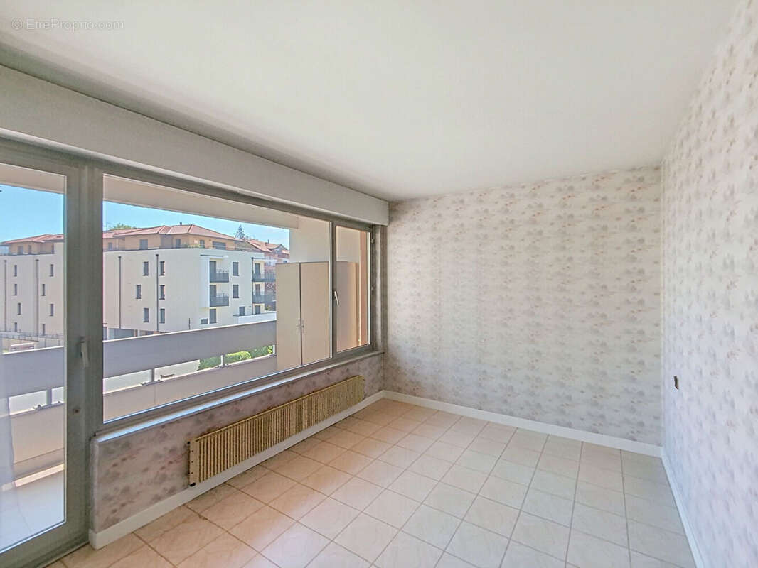 Appartement à LA ROCHE-SUR-FORON
