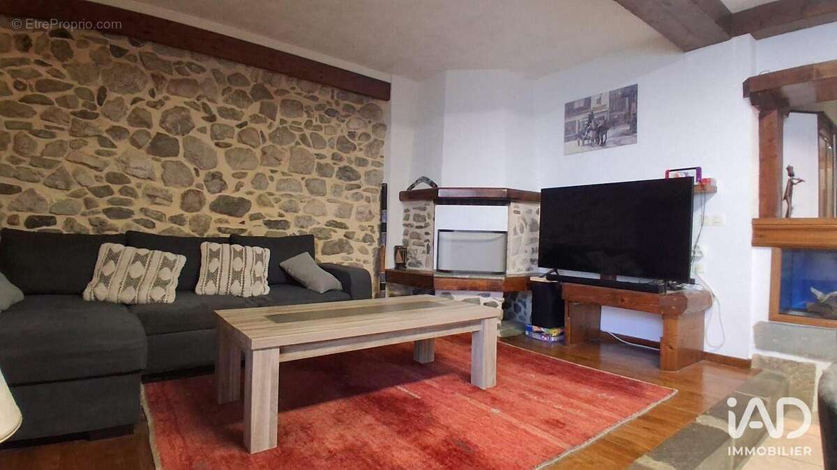 Appartement 107 m² à La Roche-Sur-Foron  - photo 5