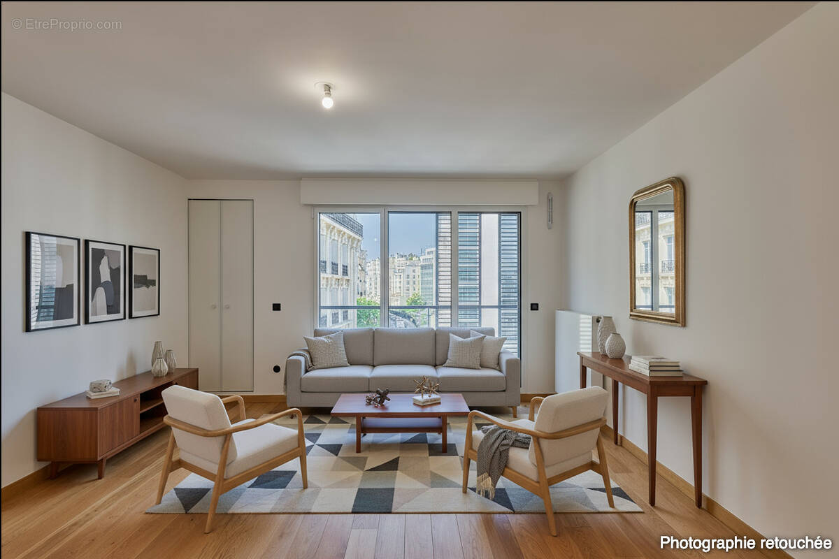 Appartement à PARIS-17E