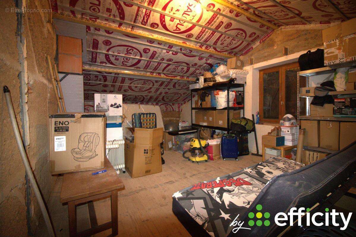 Maison à SOURCIEUX-LES-MINES