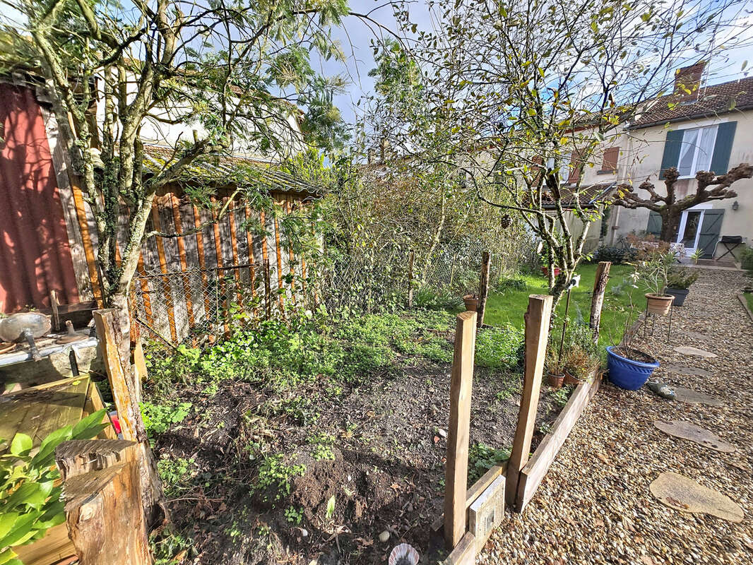 Maison à CASTELJALOUX