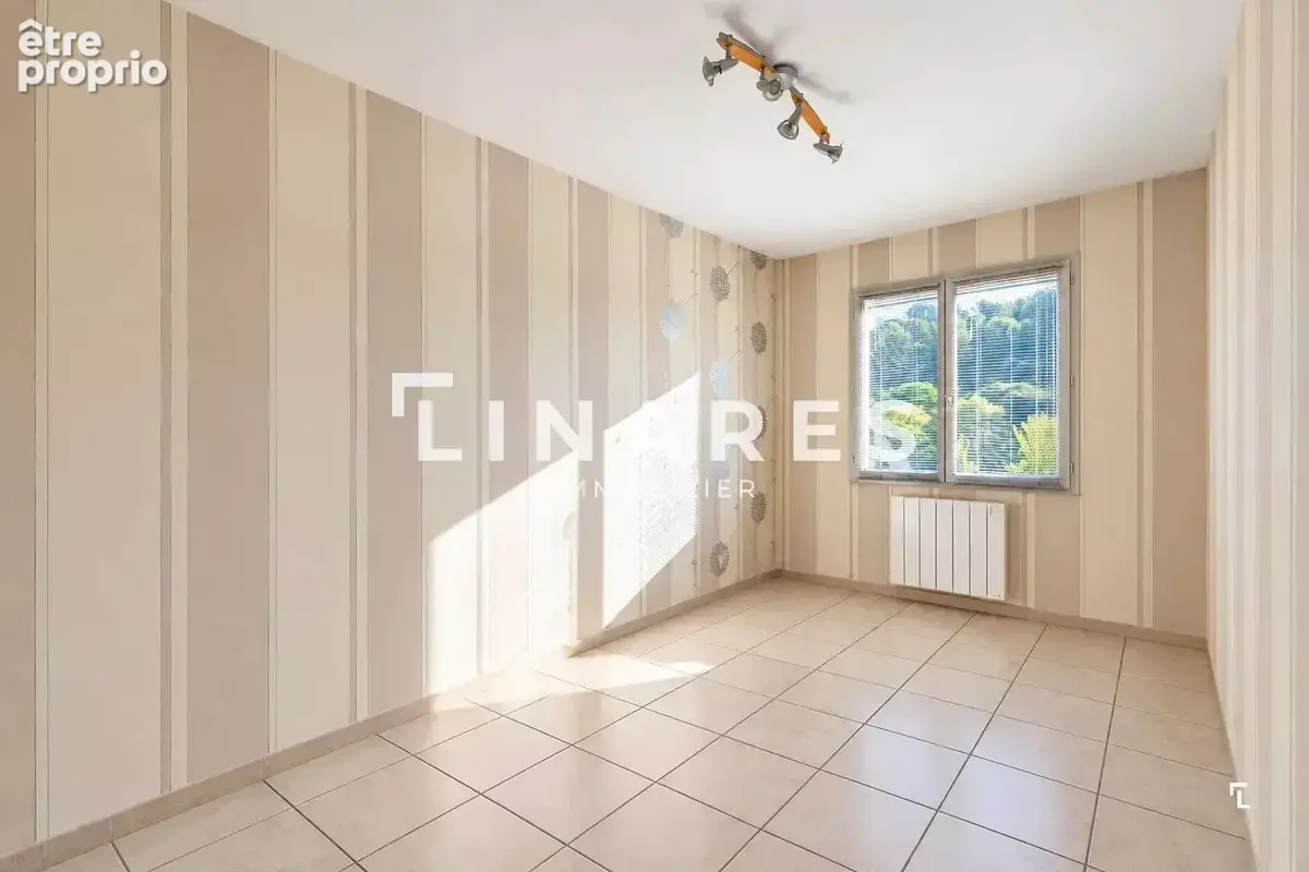 L'ÉCRIN DES ACCATES - Villa T4 de 86m² - Piscine - Garage de 40m² - Terrain de 500m²  - 13011 LES ACCATES - photo 10