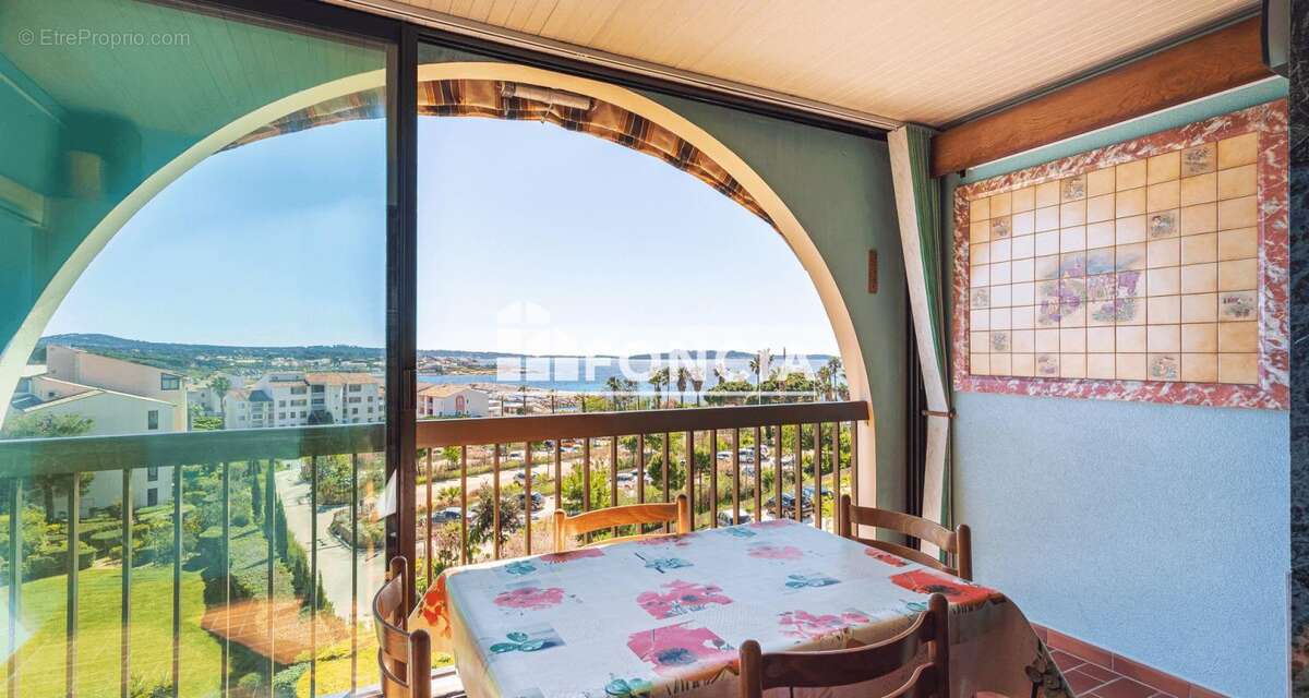 Appartement à SIX-FOURS-LES-PLAGES