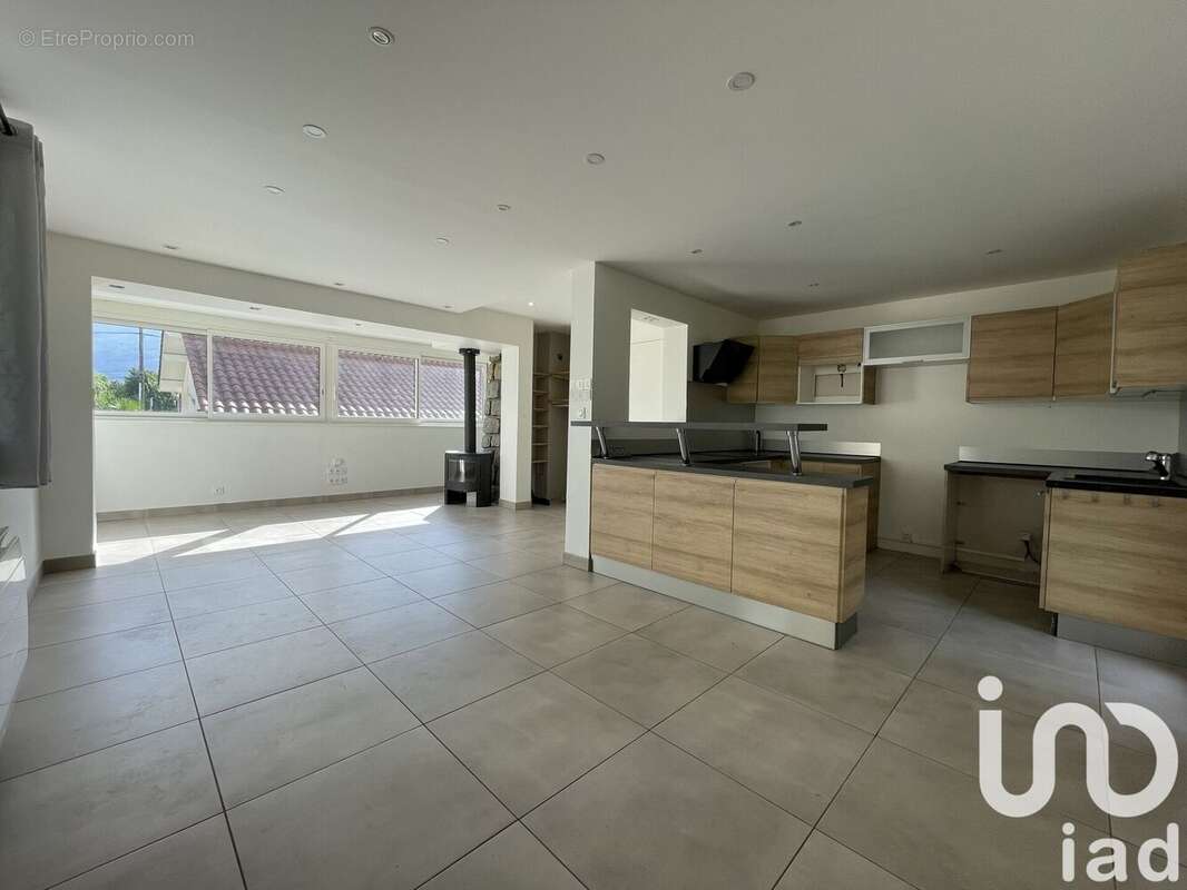 Photo 2 - Maison à SAINT-EGREVE