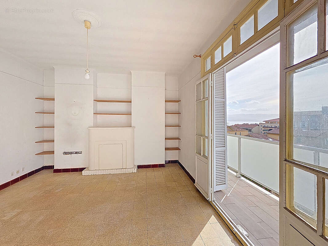 Appartement à AJACCIO