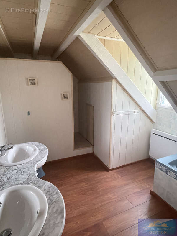 Maison à ADE